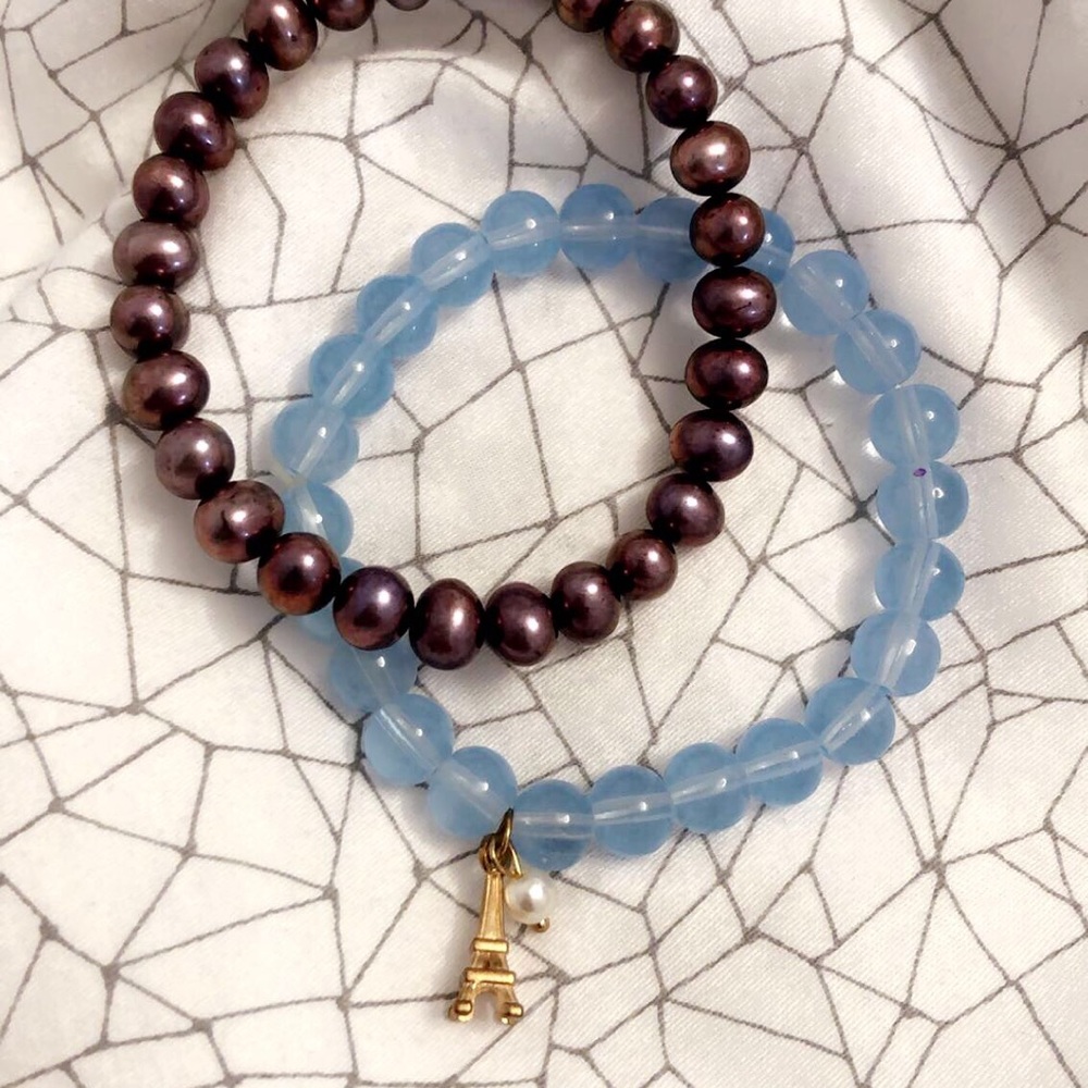 2 beaded stretchable bracelets